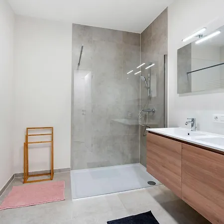 Nice Near Beach Appartement